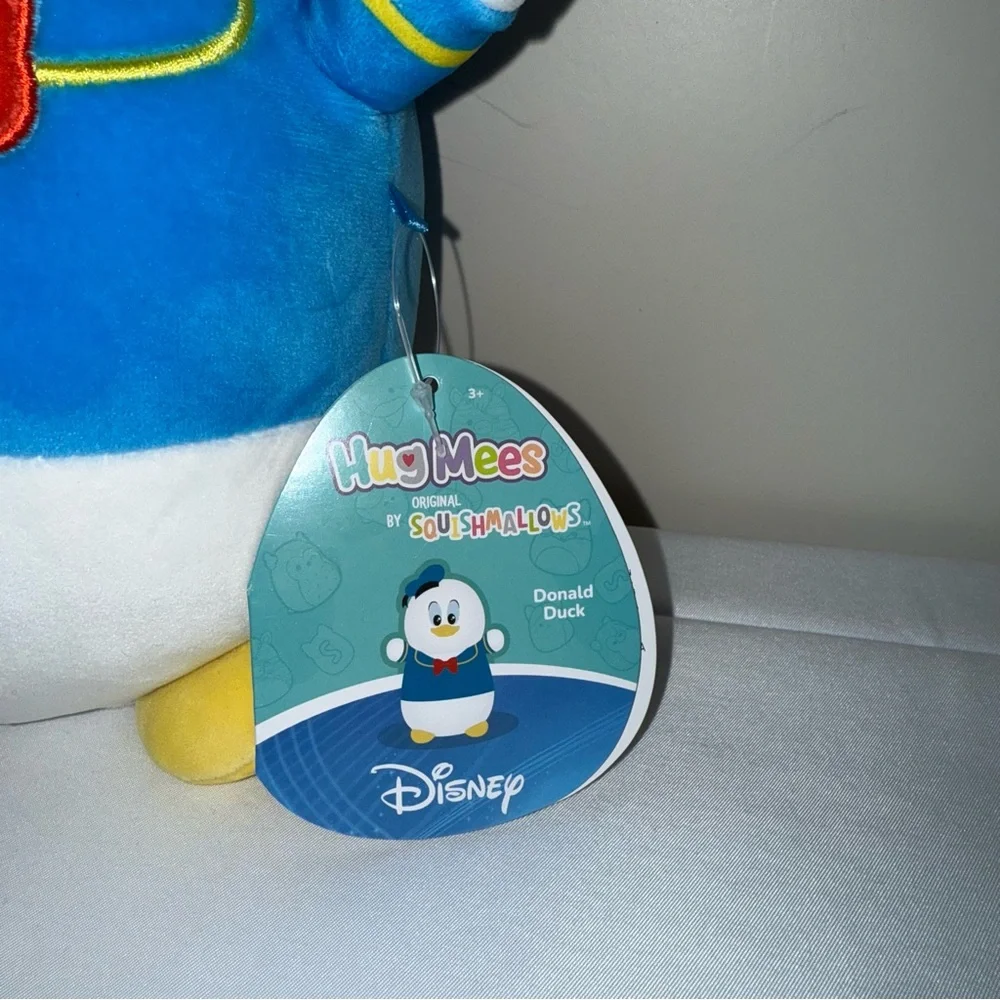 Disney HugMees Donald Duck Plush with‎ Blue and Yellow Accents - Picture 2 of 4
